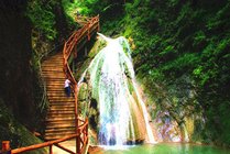 金丝大峡谷