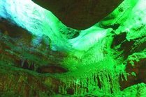天然地下画廊旅游区