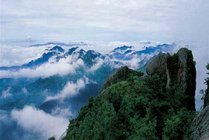 显胜门景区