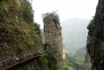 灵岩风景区