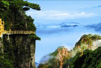 明月山